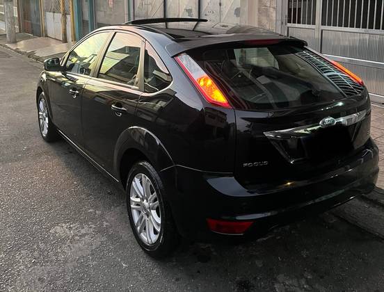 FORD FOCUS 2.0 GHIA 16V GASOLINA 4P AUTOMÁTICO FORD FOCUS 2.0 GHIA 16V GASOLINA 4P AUTOMÁTICO